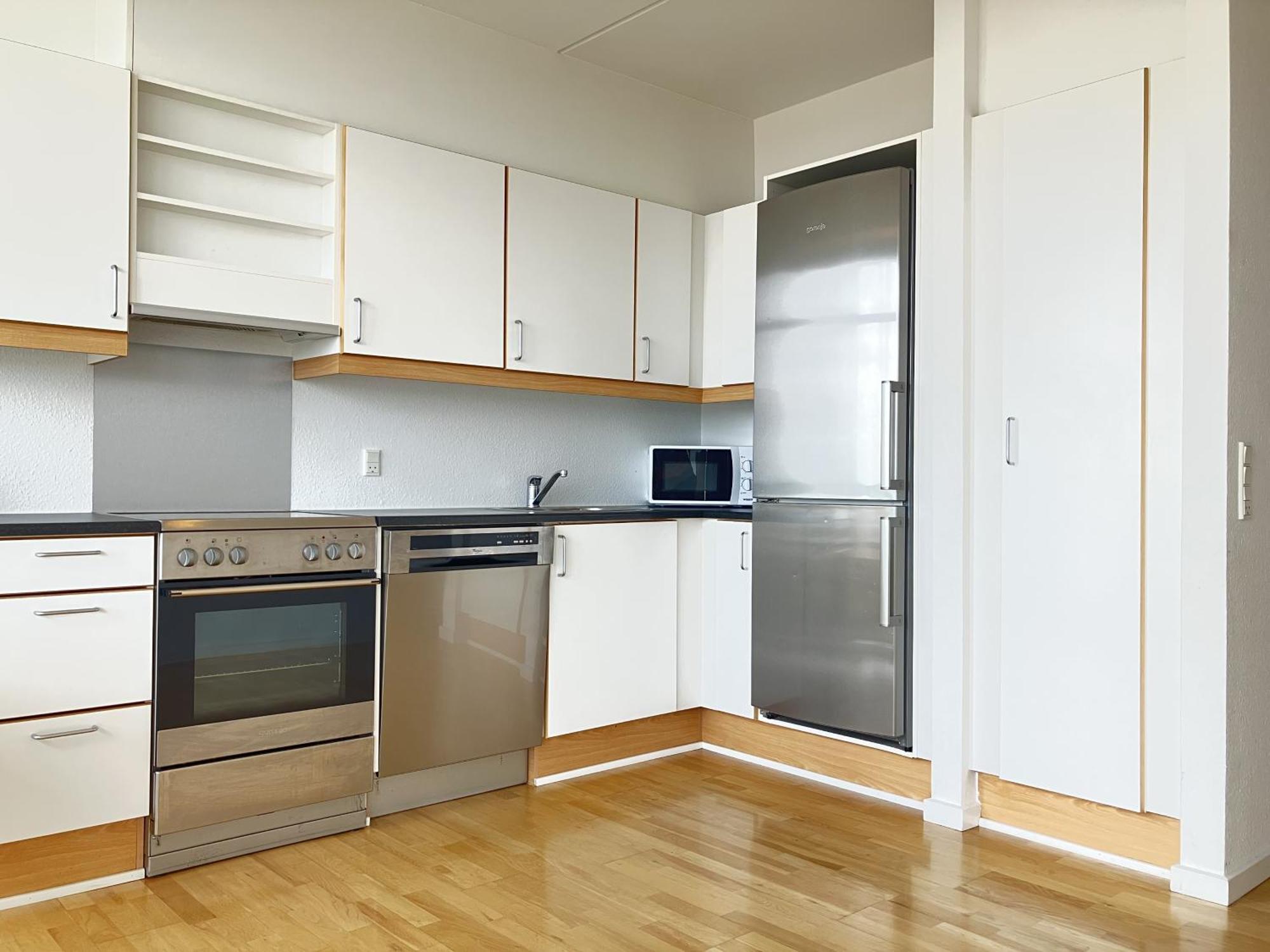 Three-bedroom Located In Vejle, *