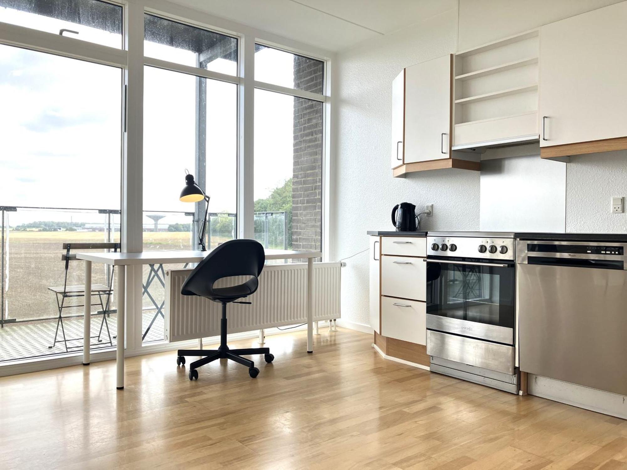 Lejlighed Three-bedroom Located In Vejle,